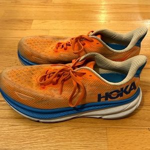 Hoka Clifton 9 — Wide Men’s Running/Walking Shoes